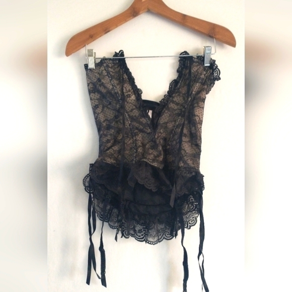 Victoria's Secret Witchy Victorian Gothic Whymsigoth Top Size Medium - Picture 1 of 3